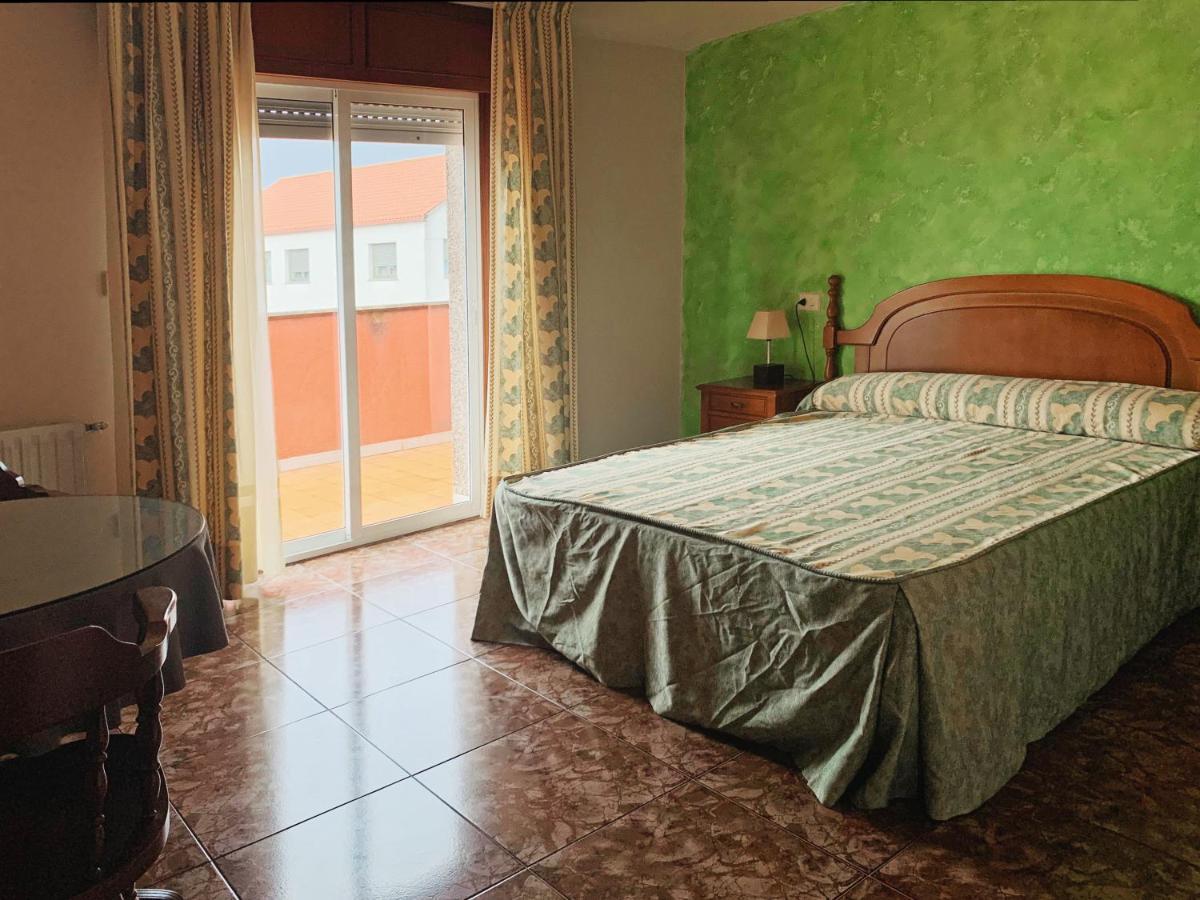 Hostal Las Vegas Cangas do Morrazo Exteriör bild